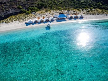 Haz glamping frente al mar