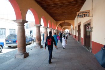 El Portal de la Columna Historical Building
