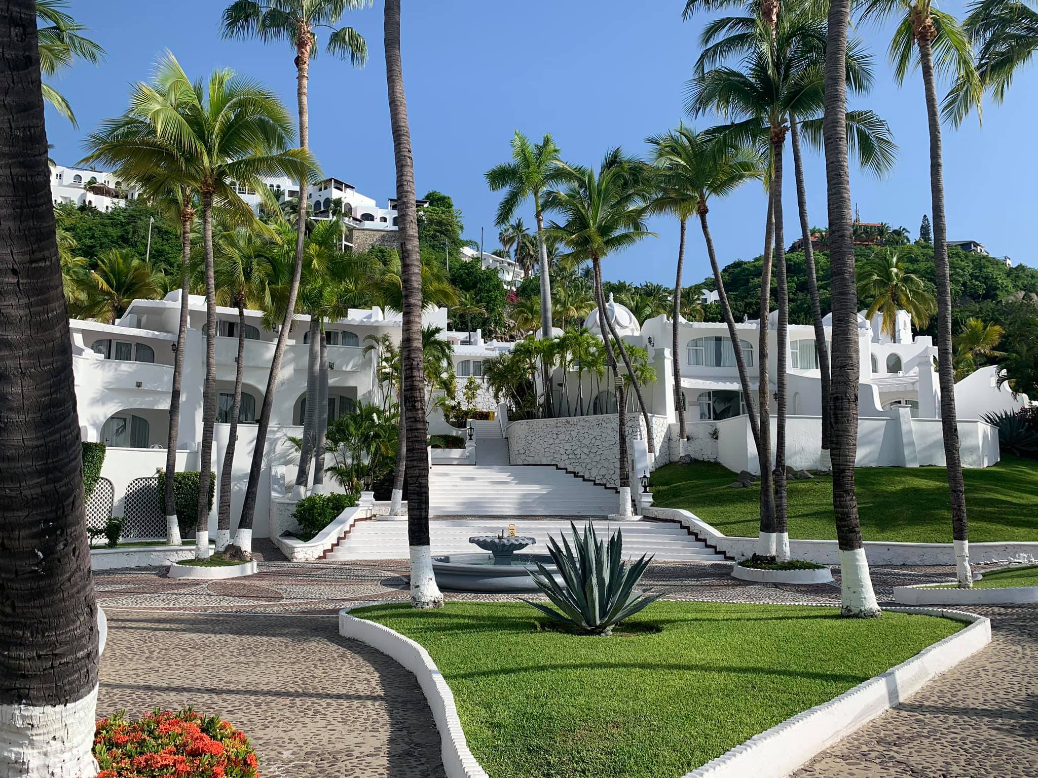 Las Hadas en Manzanillo