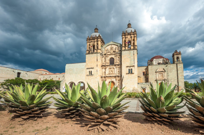 Iglesia de Santo Domingo de Guzmán-Oaxaca-Ciudad-Capital-Arquitectura
