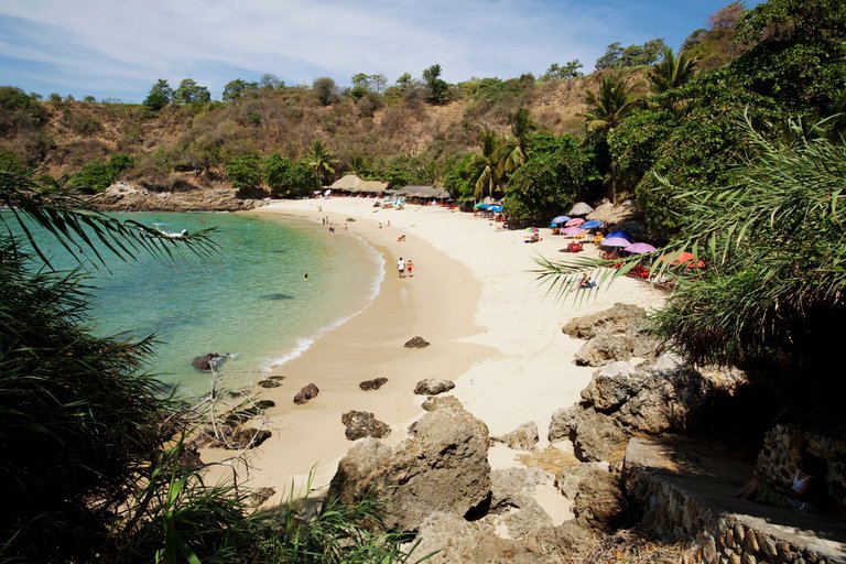 Puerto escondido-Oaxaca-Playa-mar-olas-bahía