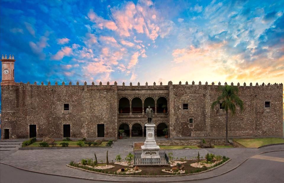 cuernavaca-Casa de Cortés-Morelos-cielo-nubes_Vía Casas Planet