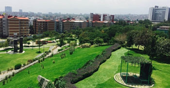 Explore the Sustenta Bioparque San Antonio as a Family