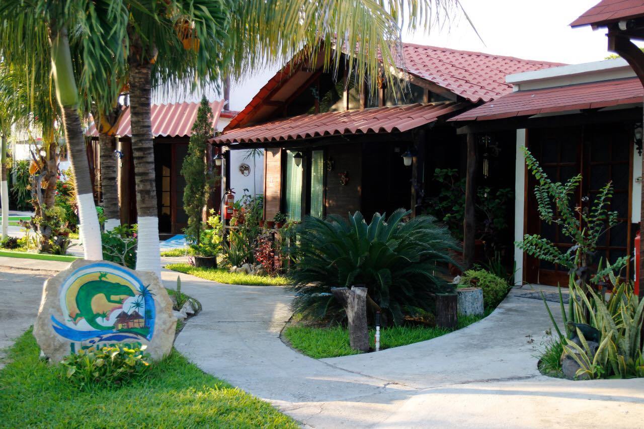 Iguana Cabañas